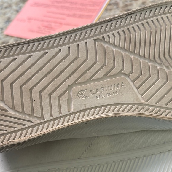 Cariuma Osca Low White Canvas Low-Top Sneakers with Green Insole Accents Size 9 - Picture 9 of 9